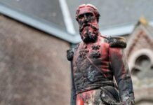 Destruição de monumentos